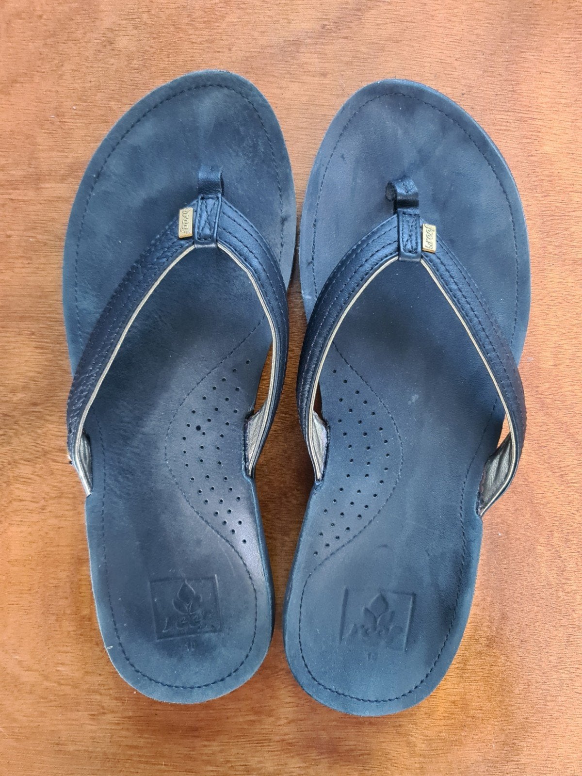 Reef Miss J-Bay dames teenslippers mt 10, Slippers, Zwart, Ophalen of Verzenden, Zo goed als nieuw