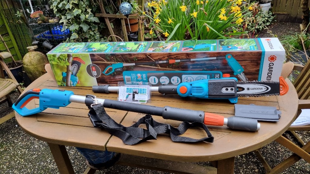 Gardena 18V snoeizaag telescopisch TCS  20/18, Ophalen, Minder dan 30 mm, Kettingzaag, Zo goed als nieuw