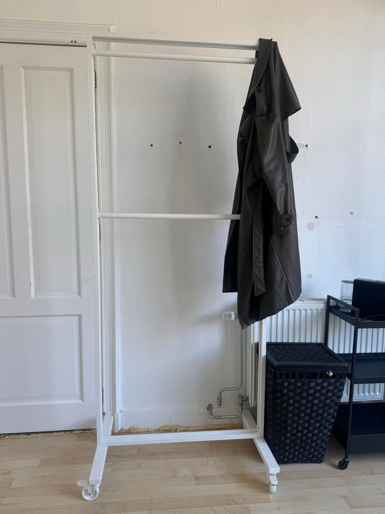 IKEA Mitzon kledingrek - Goede staat, Ophalen, Met wielen, Gebruikt