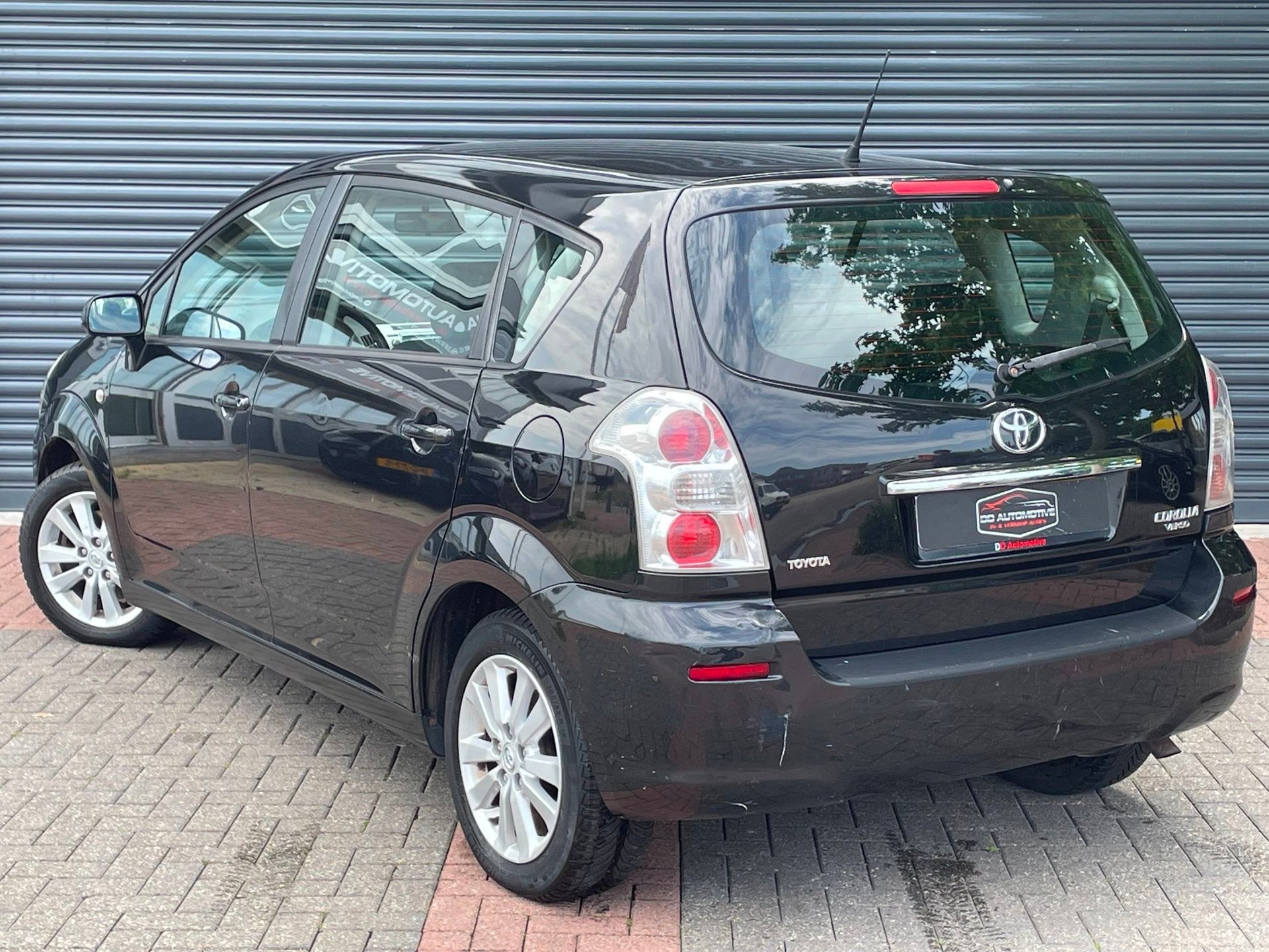 Toyota Verso 1.8 VVT-i Terra 7p Automaat | Cruise | Climate, Auto's, Toyota, Gebruikt, Zwart, 4 cilinders, 129 pk
