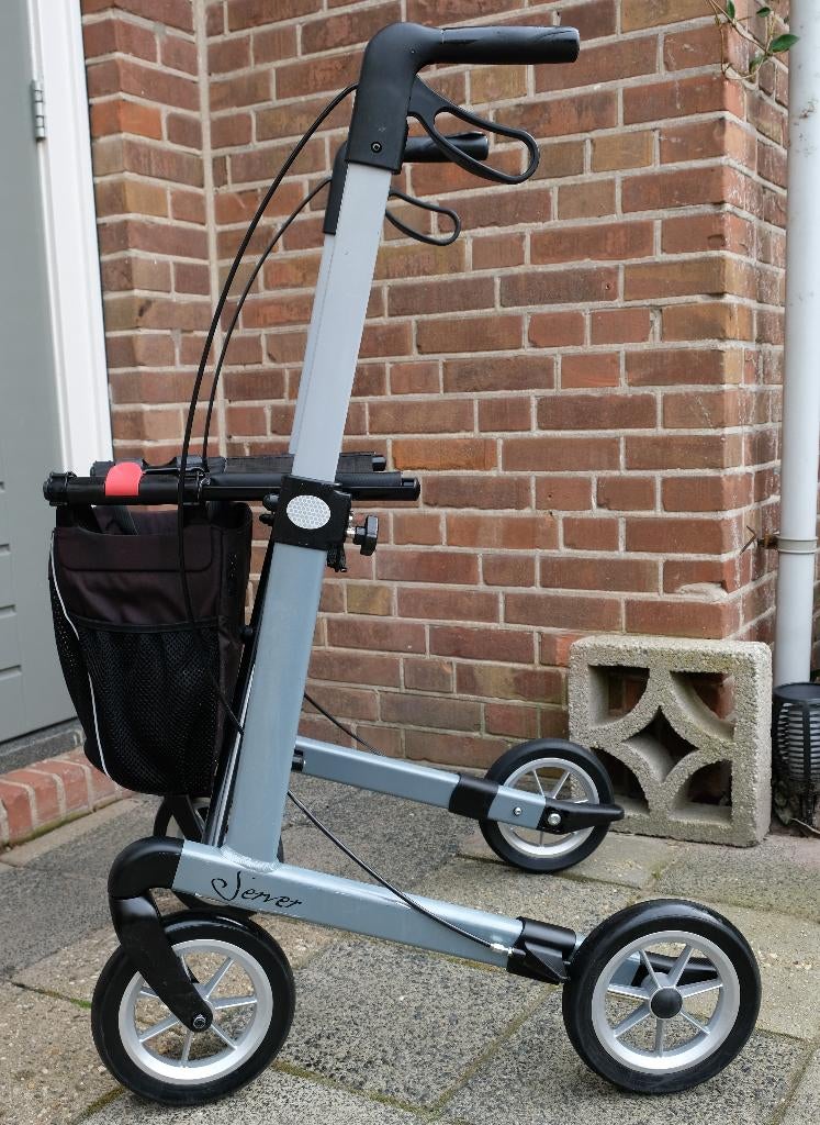 Rehasense Server Opvouwbare Rollator Zilver, Ophalen, Opvouwbaar, Gebruikt