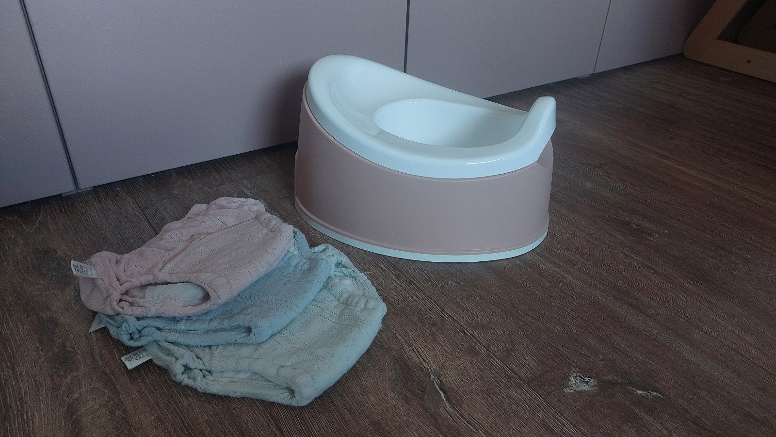 Bébé-jou potje en 3 zindelijkheidstraining broekjes, Ophalen of Verzenden, Zo goed als nieuw