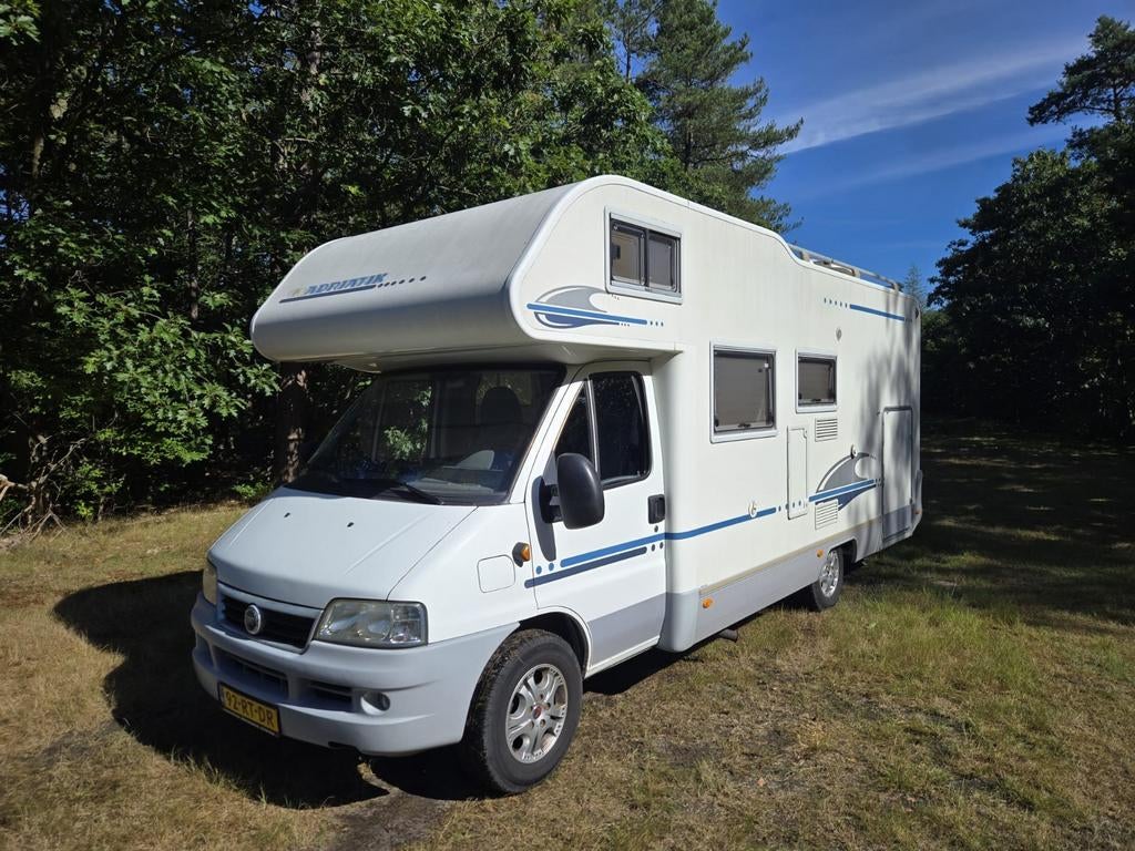 Adria Coral 660SP Camper (2005) maar 87.765 km gereden!, Caravans en Kamperen, Campers, Rookmelder, Alkoof, Ringverwarming, Fiat