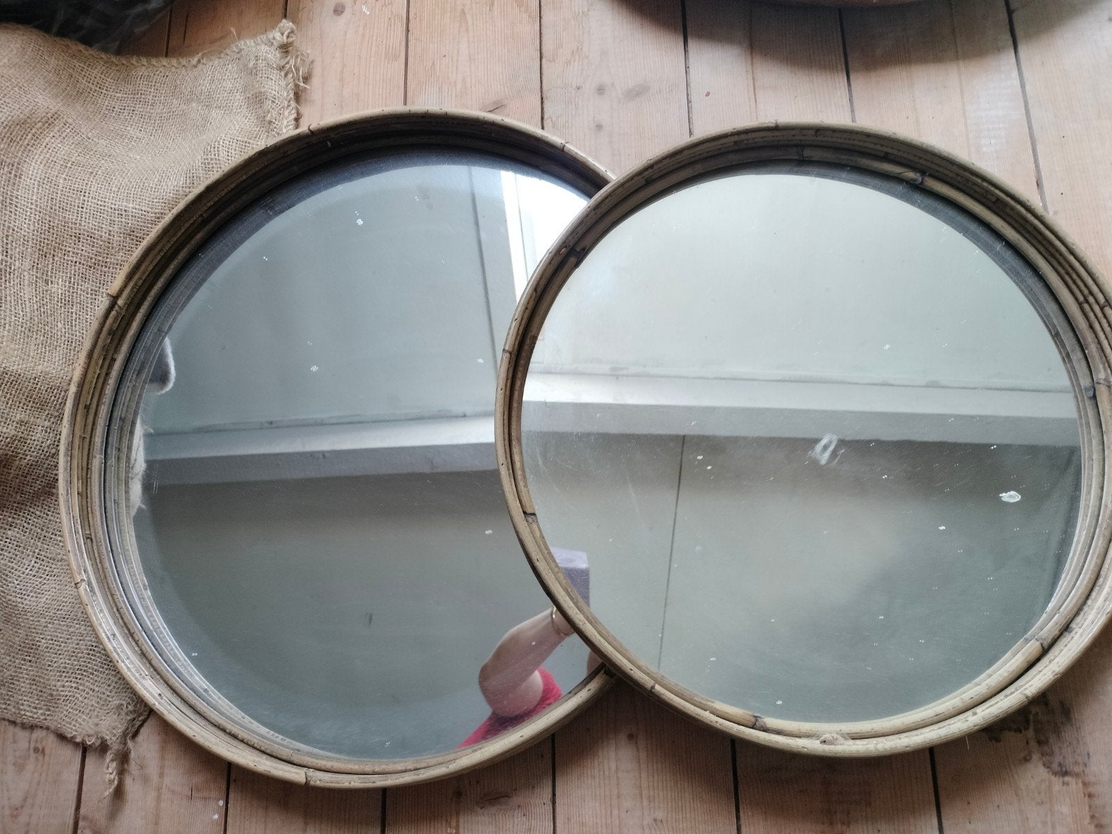 2 spiegels nieuw, Ophalen