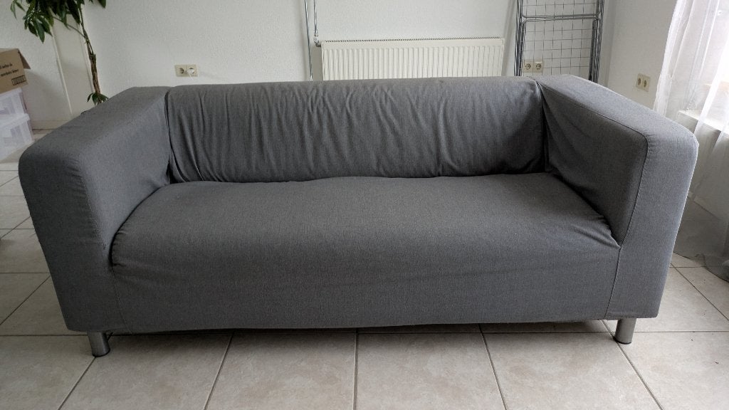 Grijze rechte 2-zitsbank, Ophalen, Gebruikt, 150 tot 200 cm, Tweepersoons