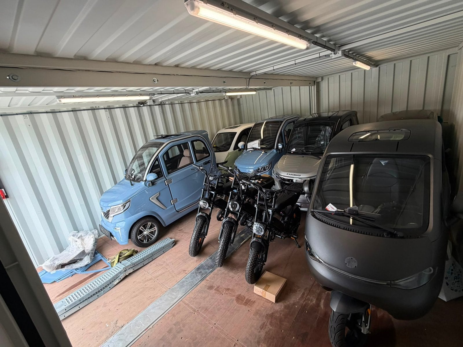 Thogo overdekte scootmobiel nieuw rijbewijs vrij, Ophalen, Zo goed als nieuw, 46 km of meer, 16 km/u of meer