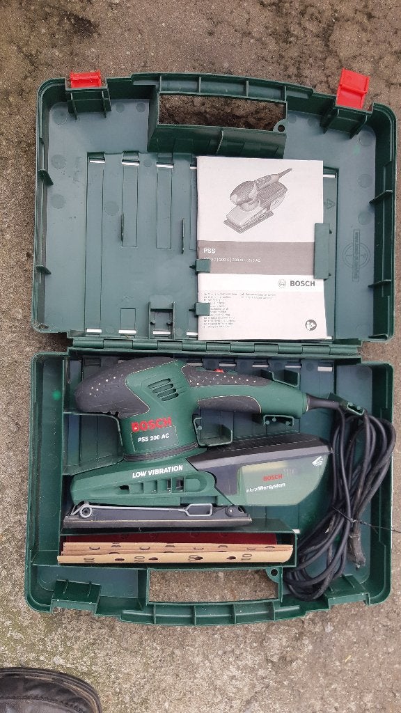 Bosch vlakschuurmachine, Doe-het-zelf en Verbouw, Ophalen of Verzenden, Zo goed als nieuw, Minder dan 600 watt, Vlakschuurmachine