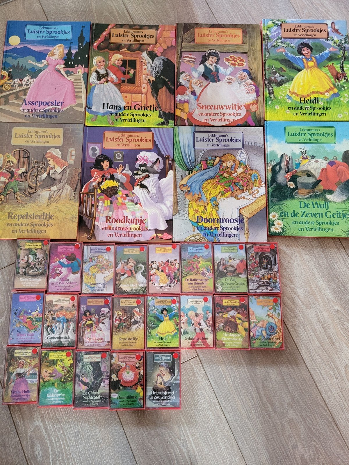 sprookjesboeken met cassettebandjes, Ophalen, Zo goed als nieuw