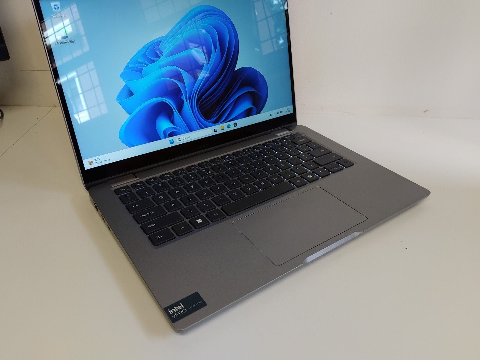 Dell Latitude 5350 2-in-1 Touchscreen Ultra 5 135U Garantie, Computers en Software, Windows Laptops, Gebruikt, Qwerty, Intel® Core™ Ultra 5 135U 12 Cores