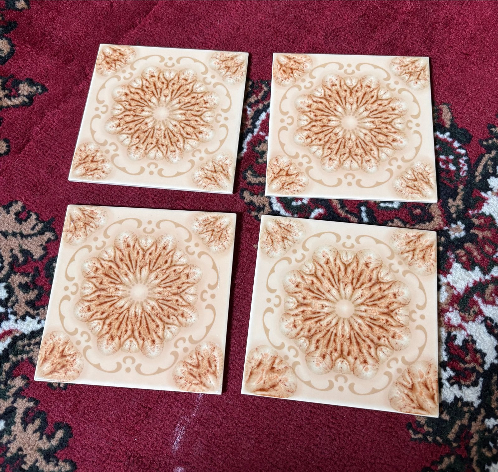 Partij van 23 decoratieve tegels in 5 verschillende soorten, Ophalen, Keramiek, Overige typen, Nieuw