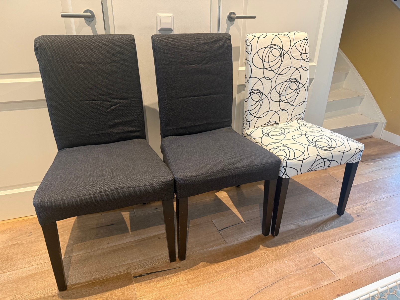 3 IKEA Henriksdal eettafel stoelen, nieuwe hoezen!, Huis en Inrichting, Ophalen, Gebruikt, Drie, Stof