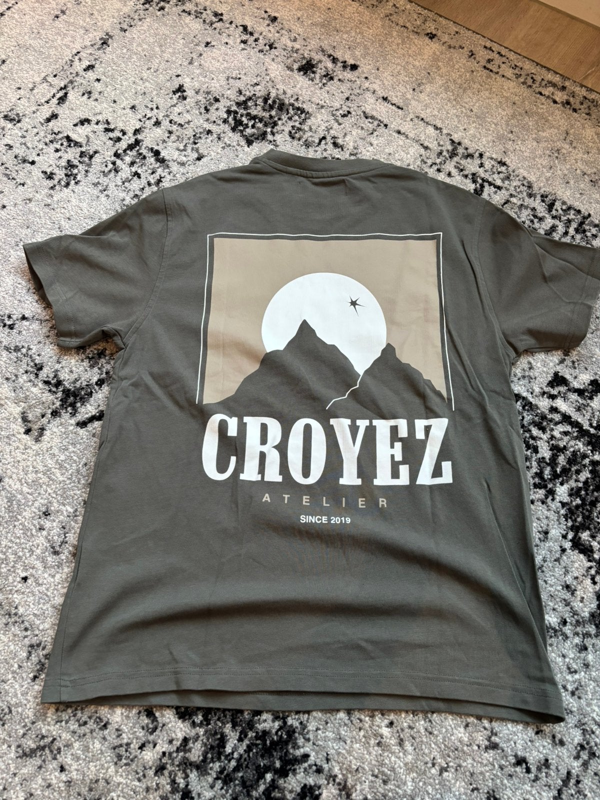 Tshirt - Croyez - donkergroen - maat XS, Ophalen of Verzenden, Zo goed als nieuw, Maat 46 (S) of kleiner, Groen