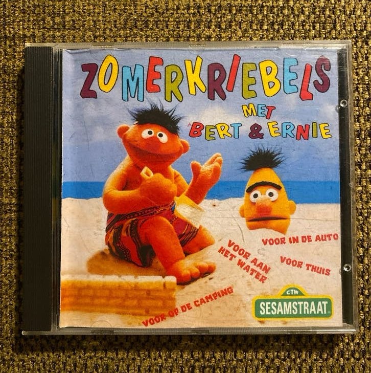 Zomerkriebels met Bert & Ernie - Sesamstraat CD, Gebruikt, Tot 2 jaar, Ophalen of Verzenden, Inclusief boekje