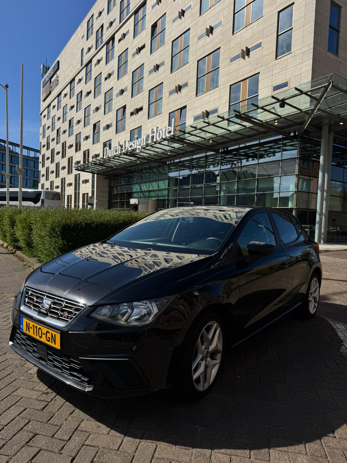 Seat Ibiza 1.6 TDI 95pk Dsg-7 2018 Zwart, Auto's, Bedrijf, 125 €/maand, 1100 kg, 25 km/l