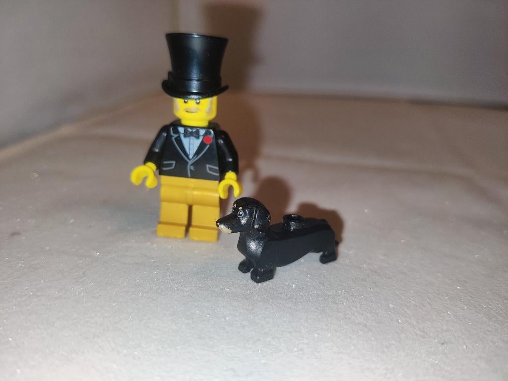 Burgemeester + teckel minifig - Lego, City, Lego, Compleet, Ophalen of Verzenden