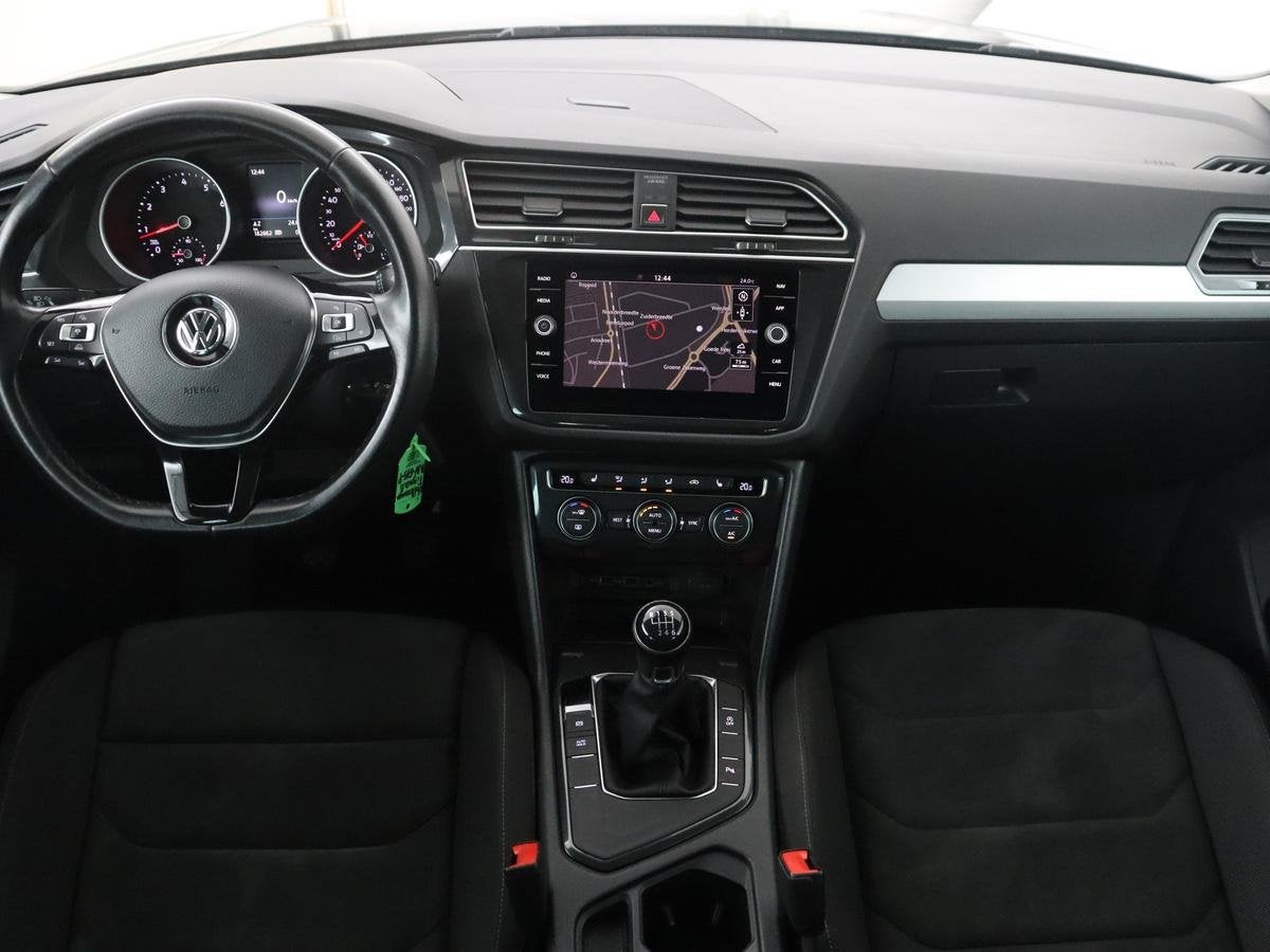 Volkswagen Tiguan 1.4 TSI Comfortline Business | Panoramadak, Auto's, Voorwielaandrijving, 125 pk, Gebruikt, 4 cilinders