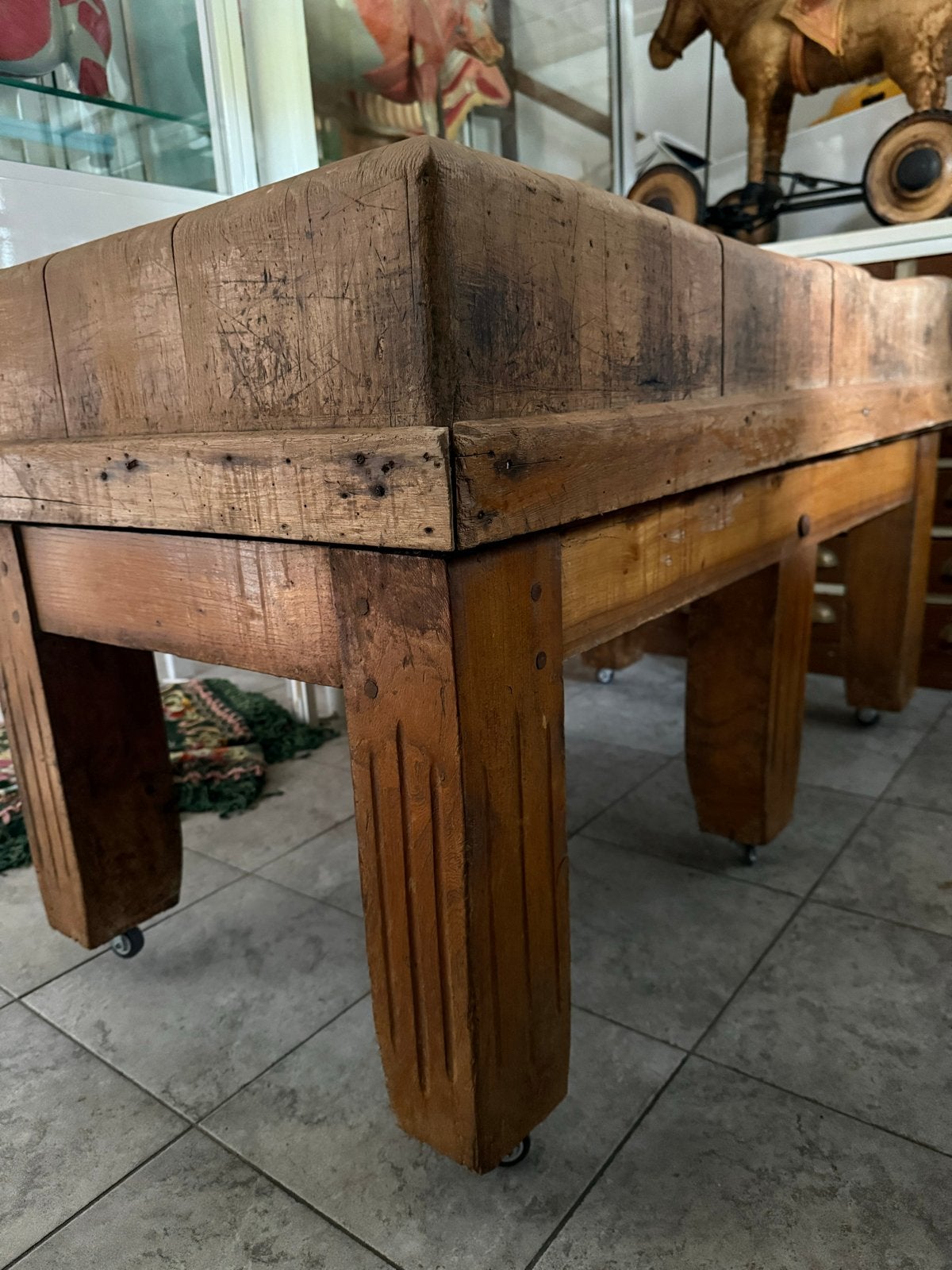 Vintage Hakblok op Wieltjes - Robuust en Uniek Patina, Ophalen