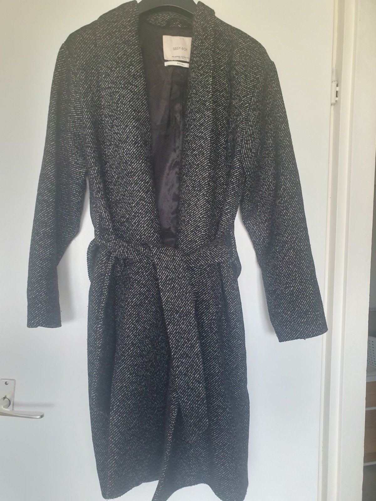 Sissy-Boy donkergrijze gemêleerde jas met ceintuur, Sissy-Boy, Ophalen of Verzenden, Zo goed als nieuw, Maat 34 (XS) of kleiner