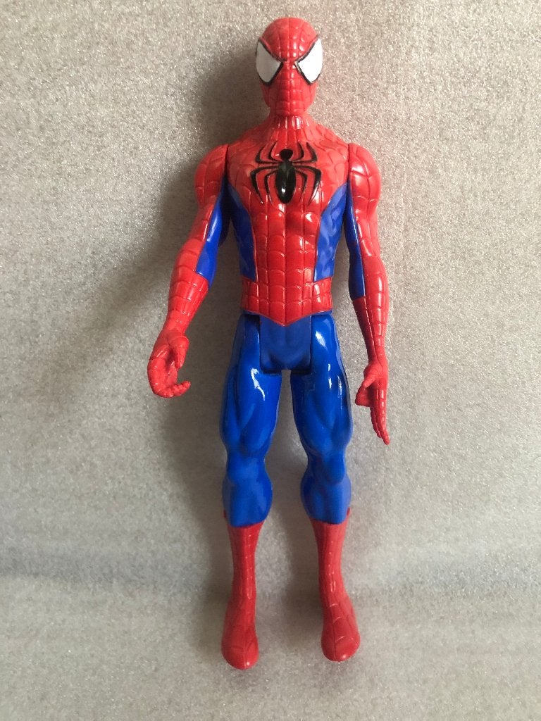 Spiderman marvel 29 cm, Kinderen en Baby's, Speelgoed | Actiefiguren, Ophalen of Verzenden, Gebruikt