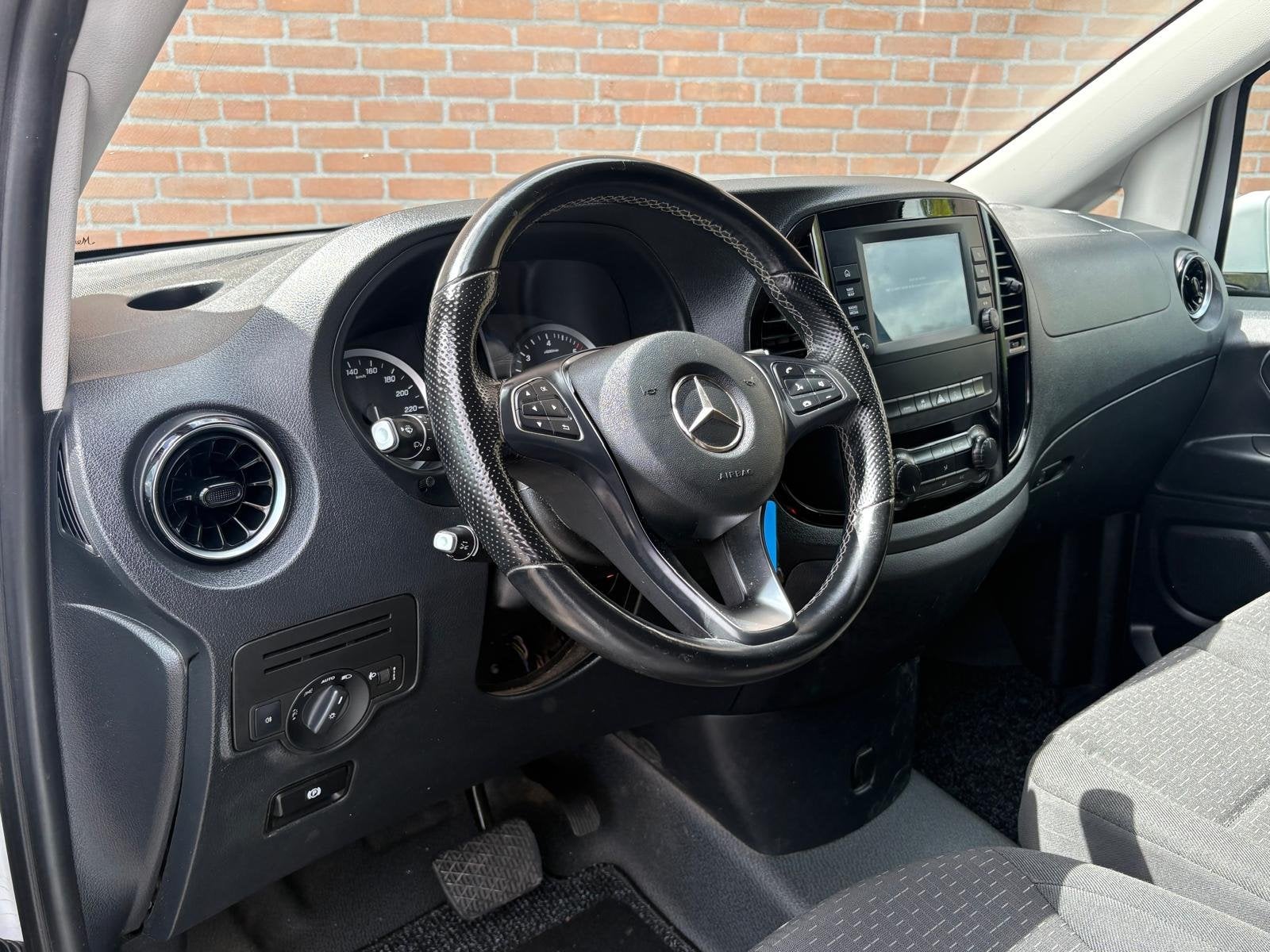 Mercedes-Benz Vito 116CDI 164PK Lang 9G-Tronic / Carplay / D, Automaat, Gebruikt, 4 cilinders, Met garantie (alle)