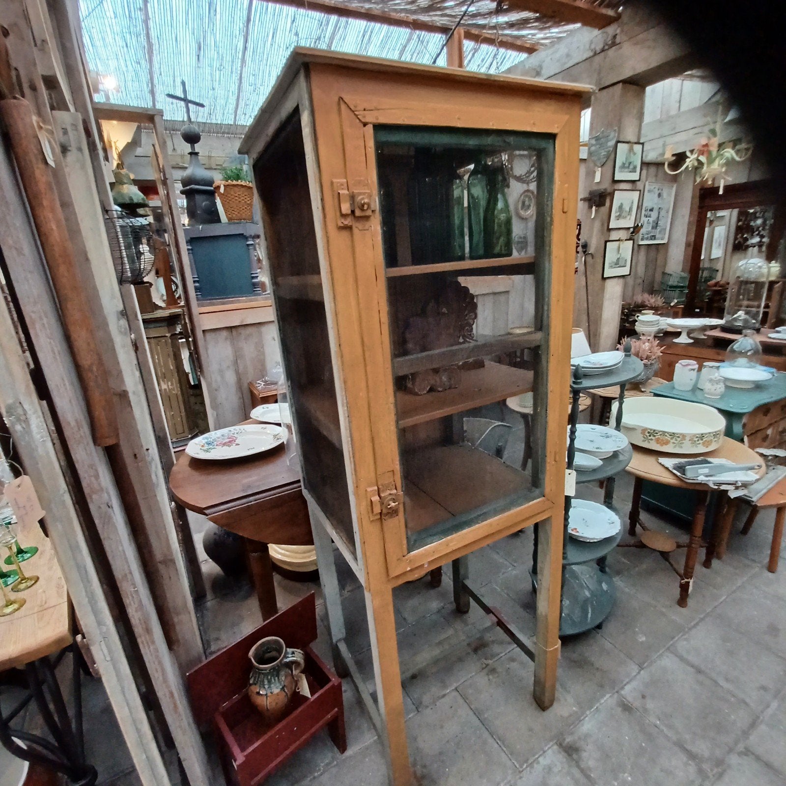 Franse kaas-kast/kaaskast/kast/Brocante kast, Ophalen