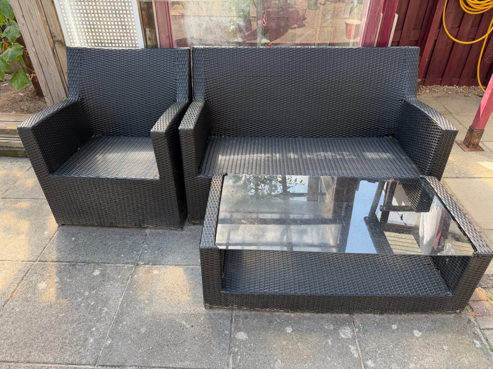 Zwarte Wicker loungeset met tafel, Tuin en Terras, Tuinsets en Loungesets, Ophalen, Gebruikt, 3 zitplaatsen, Loungeset