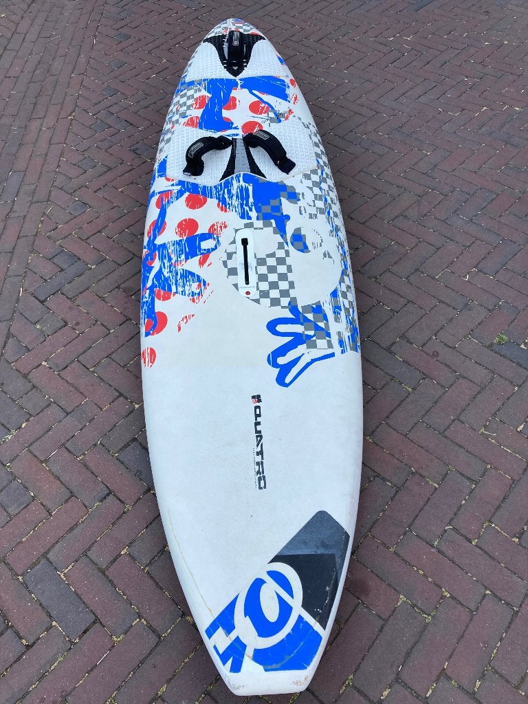 Quatro Freewave 105 en Neilpryde Search 5.0, Watersport en Boten, Windsurfen, Ophalen, Gebruikt, 5 tot 6.5 m², Met mast