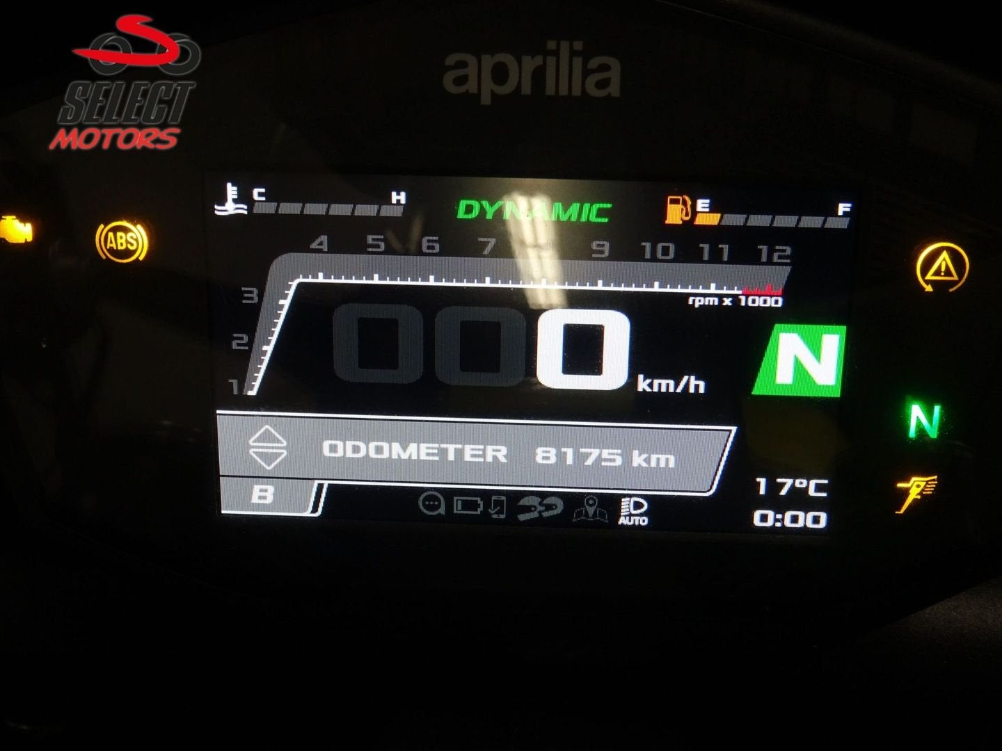 ZEER MOOIE APRILIA TUONO 660 ABS 70 kw  (bj 2016), Motoren, 4 cilinders, Motorrijbewijs A, Onbekend, APRILIA