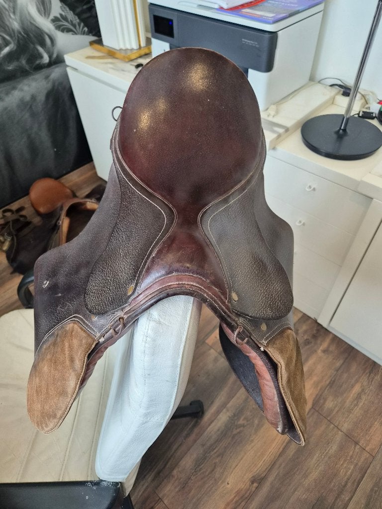 springzadel, Dieren en Toebehoren, Ophalen, Gebruikt, Overige merken, M (17 inch)