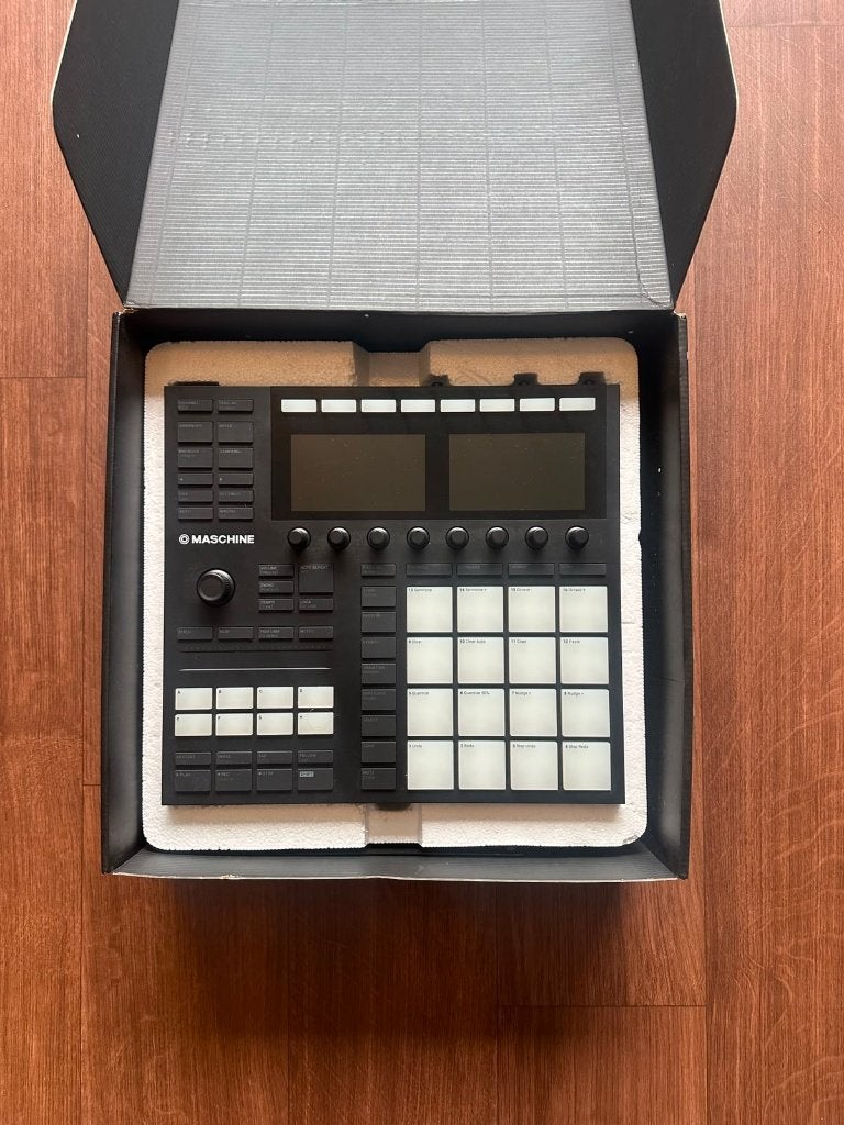 Native Instruments MASCHINE MK3 + originele doos, Ophalen of Verzenden, Zo goed als nieuw