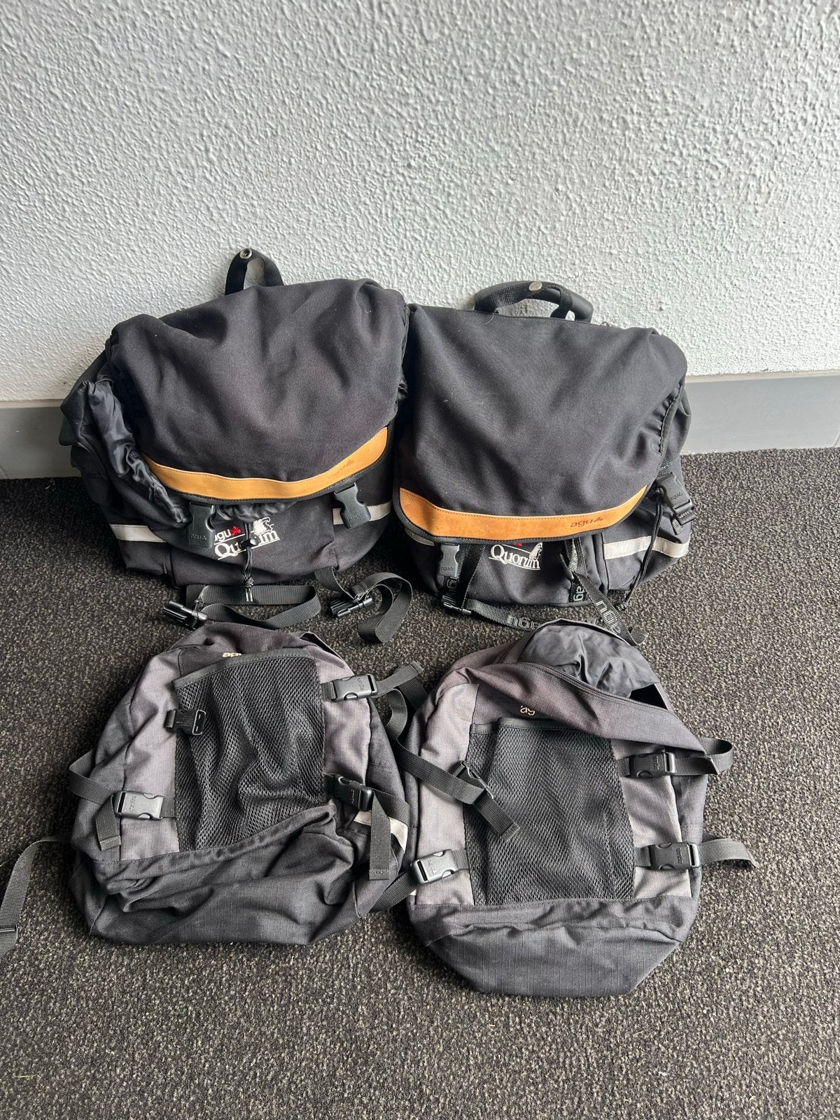 Complete set AGU fietstassen (voor, achter en stuurtas), Fietsen en Brommers, Fietsaccessoires | Fietstassen, Ophalen, Zo goed als nieuw