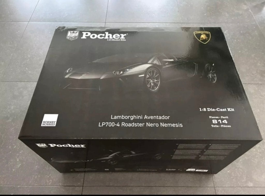 Pocher 1:8 Lamborghini Aventador Roadster - Nero Nemesis, Hobby en Vrije tijd, Modelauto's | 1:5 tot 1:12, Ophalen, Nieuw, 1:5 t/m 1:8