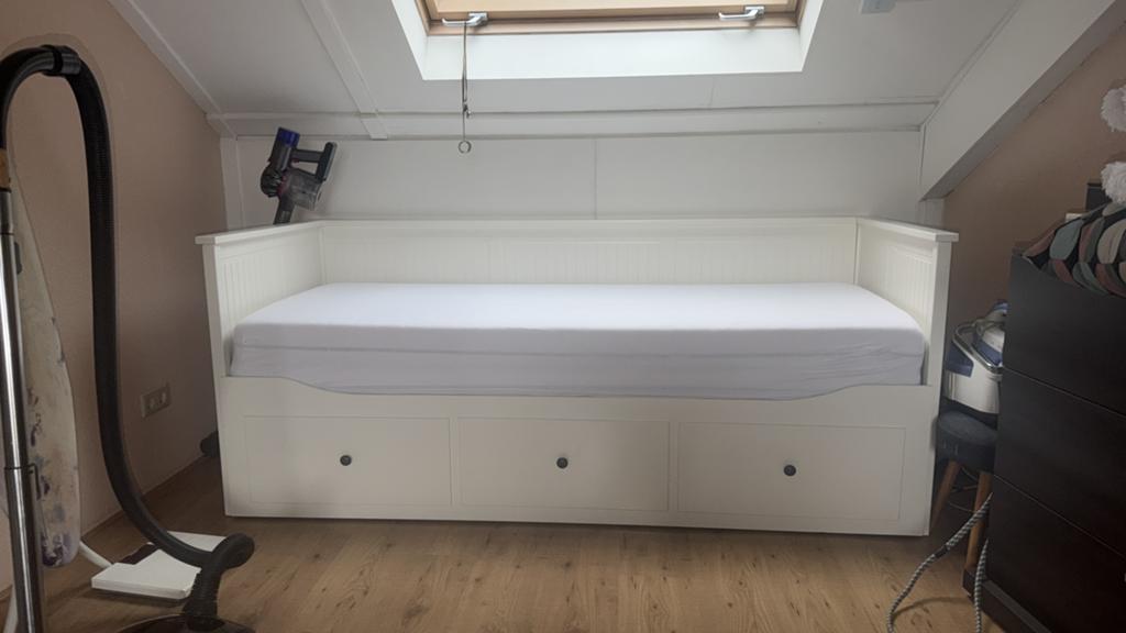 Ikea hemnes bed, Huis en Inrichting, Slaapkamer | Bedden, Ophalen, Eenpersoons, Wit, 80 cm