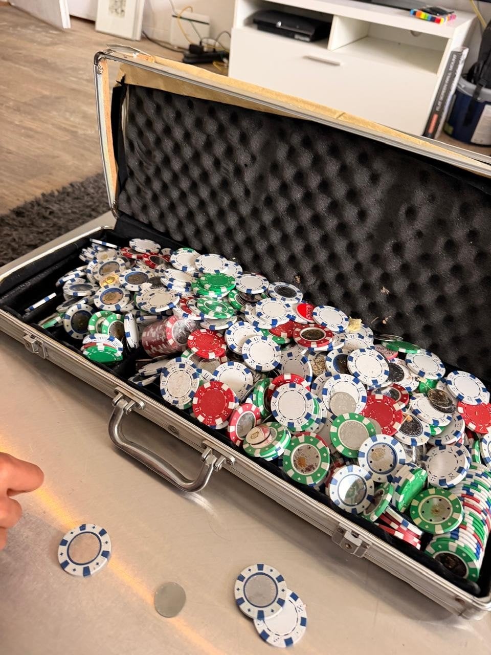 Pokerset in koffer - Compleet met chips, Drie of vier spelers, Ophalen of Verzenden, Gebruikt, Reisspel