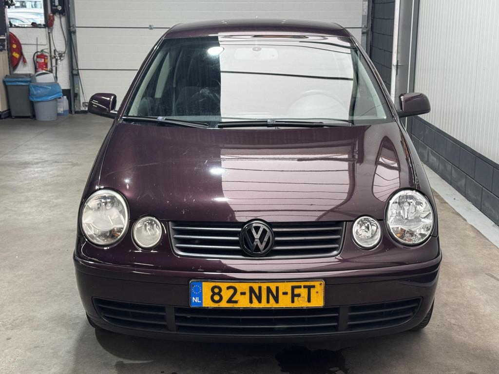 Volkswagen Polo 1.4-16V Comfortline, Auto's, Volkswagen, Voorwielaandrijving, Zwart, 4 cilinders, Origineel Nederlands