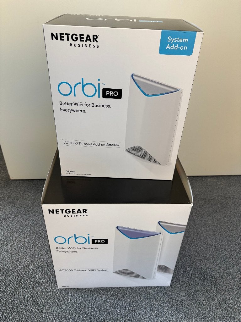 Orbi SRK60 met extra satelliet SRS60, Ophalen, Zo goed als nieuw, Router, Netgear Orbi