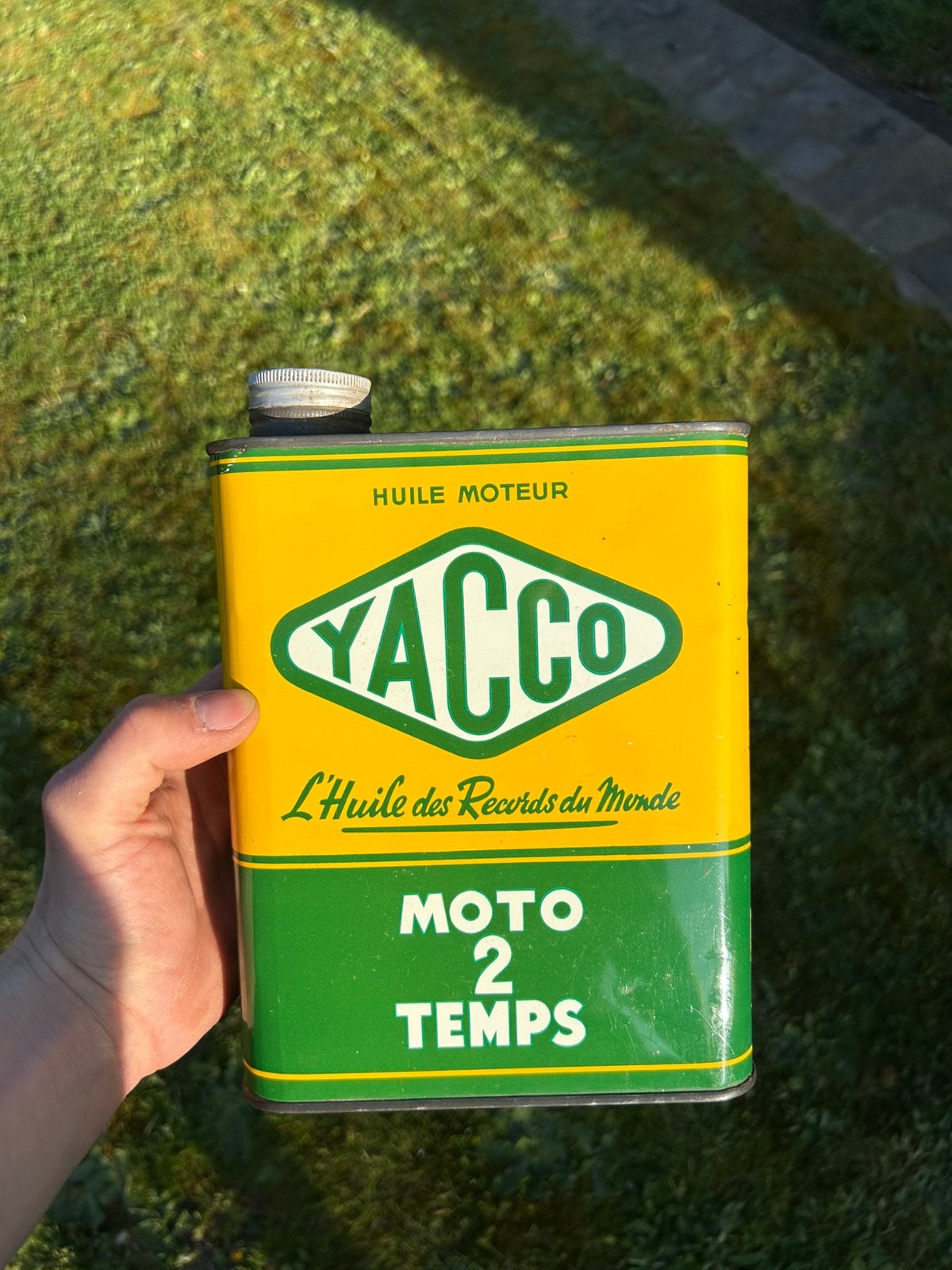 Olie blik olieblik oil can Yacco 2takt mancave vintage, Verzamelen, Ophalen of Verzenden, Zo goed als nieuw, Overige