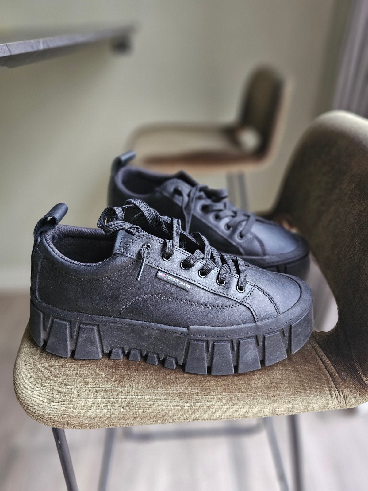 Tommy Hilfiger Sneakers Vulc Flatform Zwart Dames Maat 42, Kleding | Dames, Schoenen, Zwart, Ophalen of Verzenden, Sneakers of Gympen