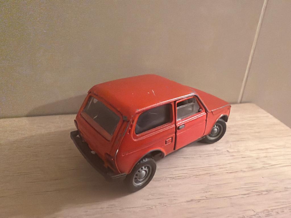 Lada Niva modelauto - Rood, ussr, Overige merken, Gebruikt, Auto, Df