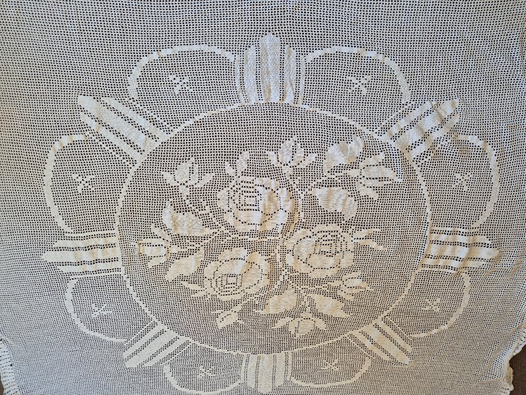 Witte sprei met rozenpatroon (044), Gebruikt, Wit, Tweepersoons, Ophalen of Verzenden