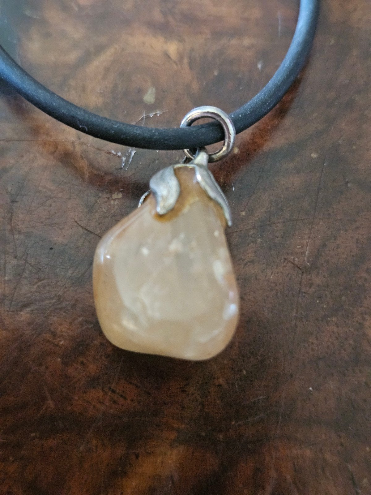 Agaat hanger aan ketting - Natuurlijke steen, Sieraden, Tassen en Uiterlijk, Gebruikt, Beige, Onbekend, Ophalen of Verzenden