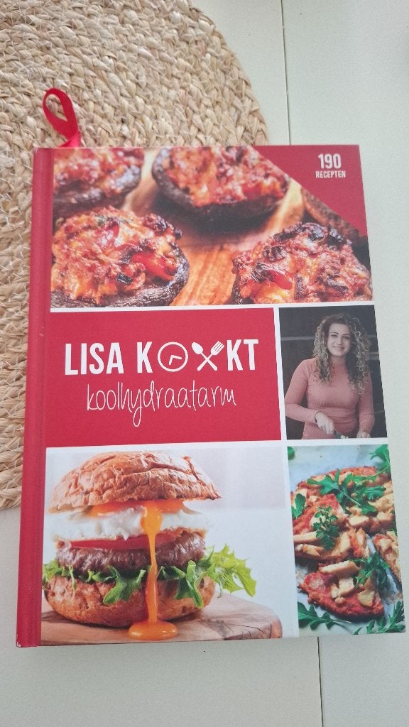 Lisa kookt koolhydraatarm, Boeken, Dieet en Voeding, Ophalen of Verzenden, Zo goed als nieuw, Lisa Tennebroek