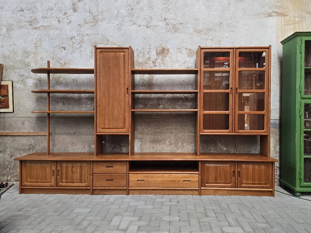Dyrlund Deens Design Wandmeubel Teak | Vintage Vitrine Kast