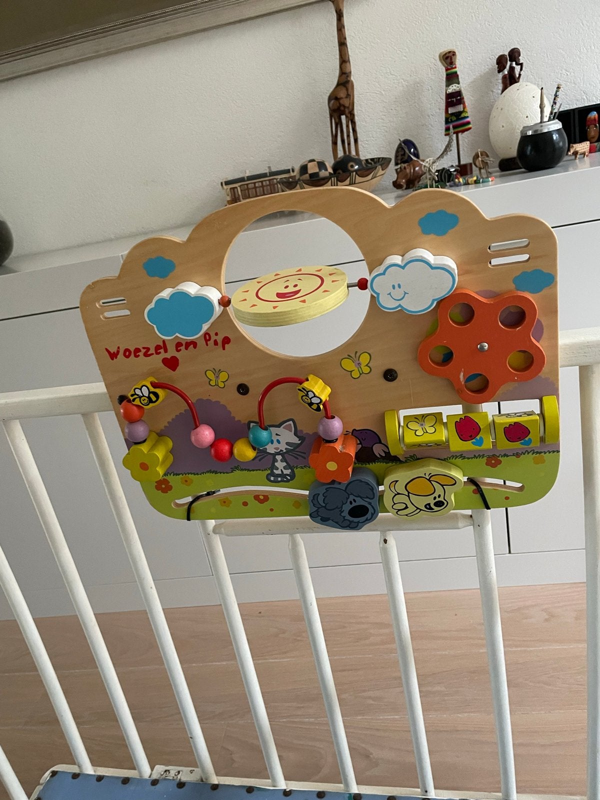 Gratis Houten box met zachte kleden en speelattributen, Ophalen, Gebruikt, Vierkant, Boxkleed