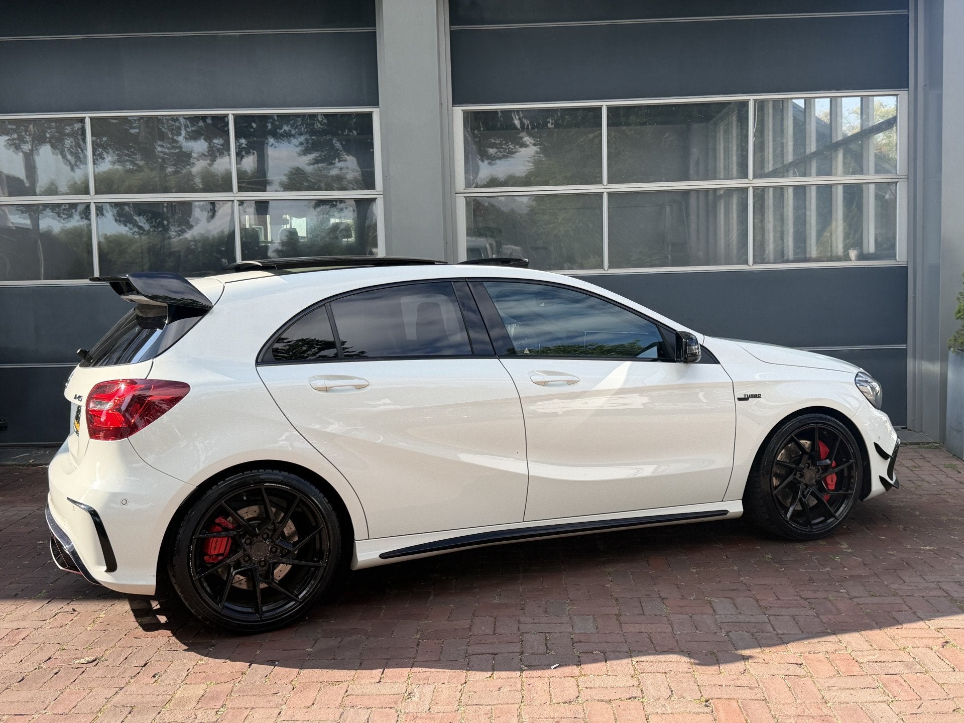 Mercedes-Benz A-Klasse AMG 45 4MATIC 2016 Km 157.000 Nap 381, Automaat, Gebruikt, 4 cilinders, Wit