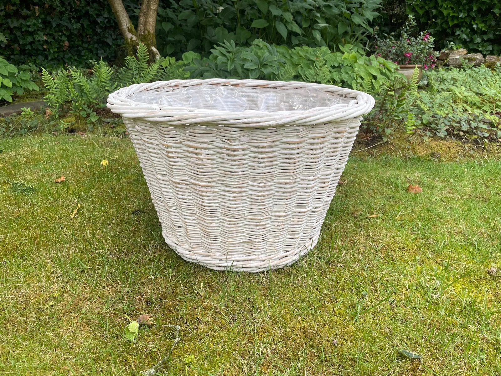 Grote witte rieten mand, bloembak, kuip, ø54 cm. hoog 35 cm., Ophalen, Overige materialen, Minder dan 60 cm, Rond