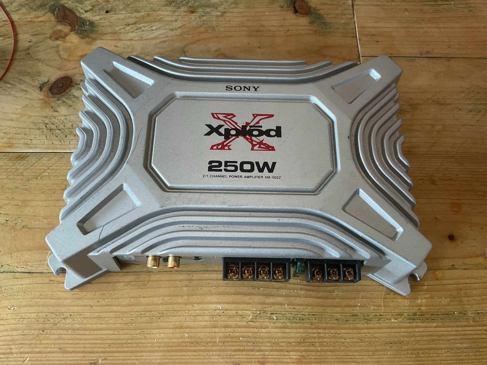 Sony Xplod XM-502Z 250W 2/1 Kanaals Versterker, Auto diversen, Ophalen of Verzenden, Gebruikt