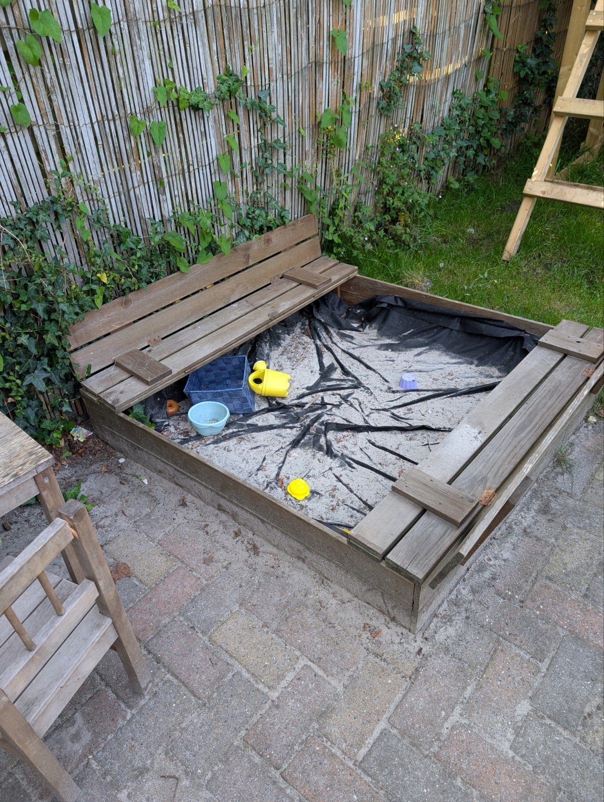 GRATIS zandbak, Ophalen