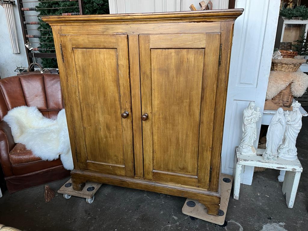Antieke linnenkast, Antiek en Kunst, Curiosa en Brocante, Ophalen