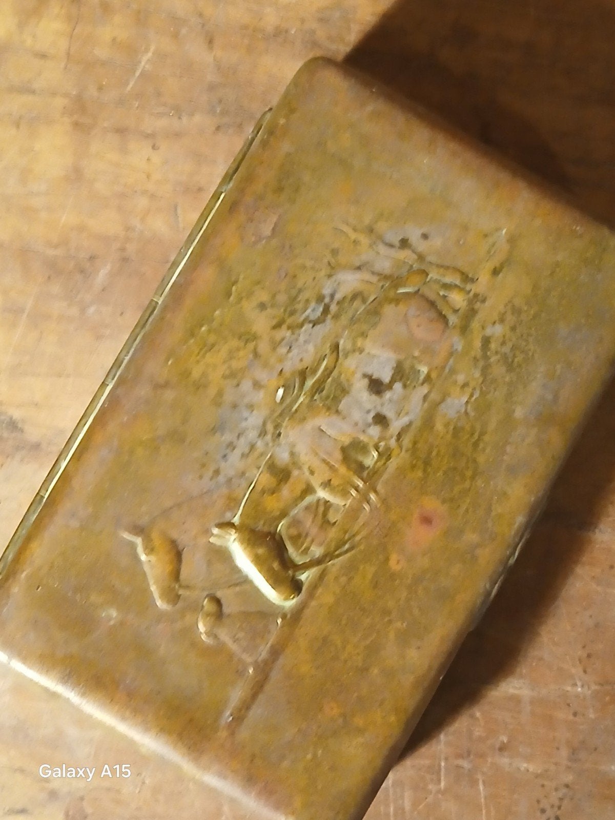 Vintage sigarettendoosje met reliëf, Ophalen of Verzenden
